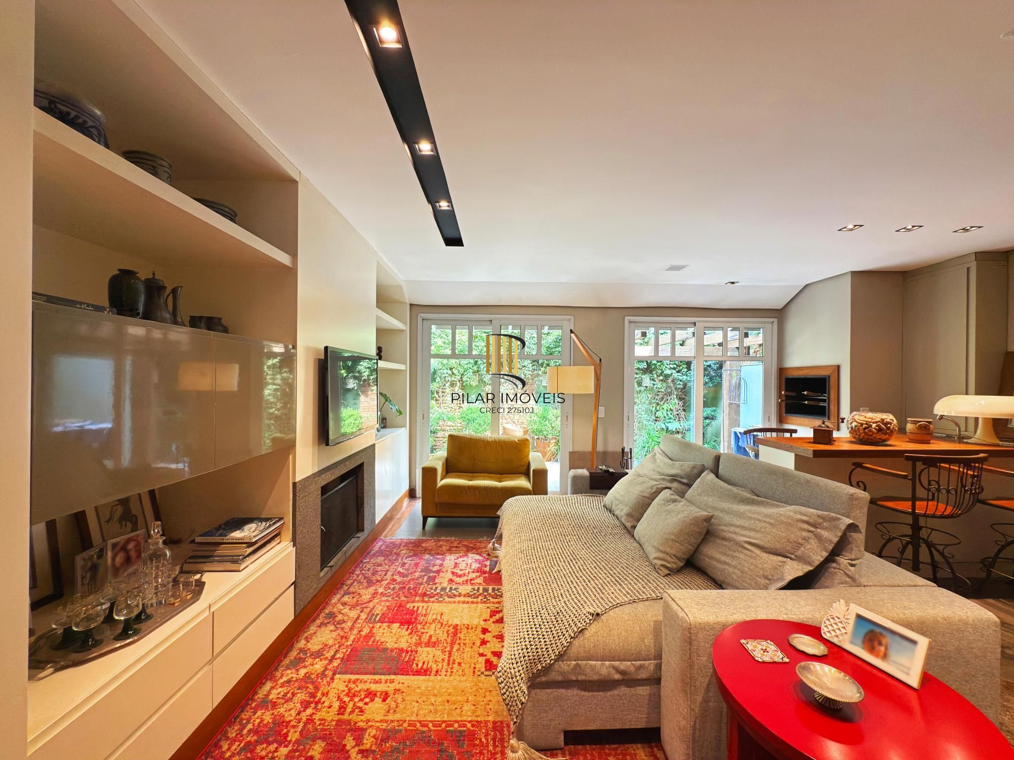 Casa lindíssima no Terra Mater à venda 3 dorm, Lareira e 2 vagas