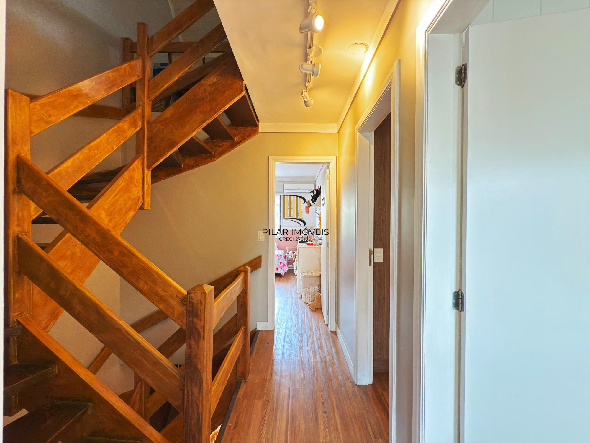 Casa lindíssima no Terra Mater à venda 3 dorm, Lareira e 2 vagas