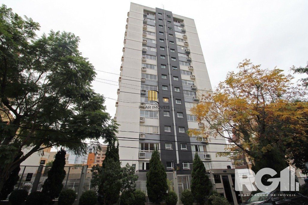 Apartamento de 1 dormitório com suíte americana, 1 vaga de garagem coberta Mobiliado e decorado.