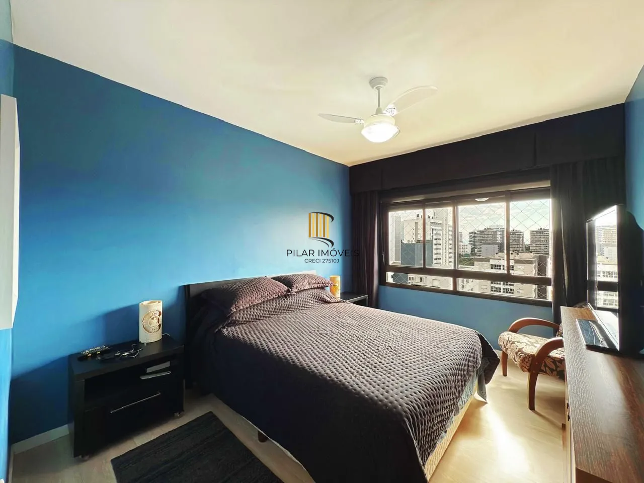 Apartamento de 3 suítes com 3 vagas, 136 m2 próximo ao Shopping Iguatemi.