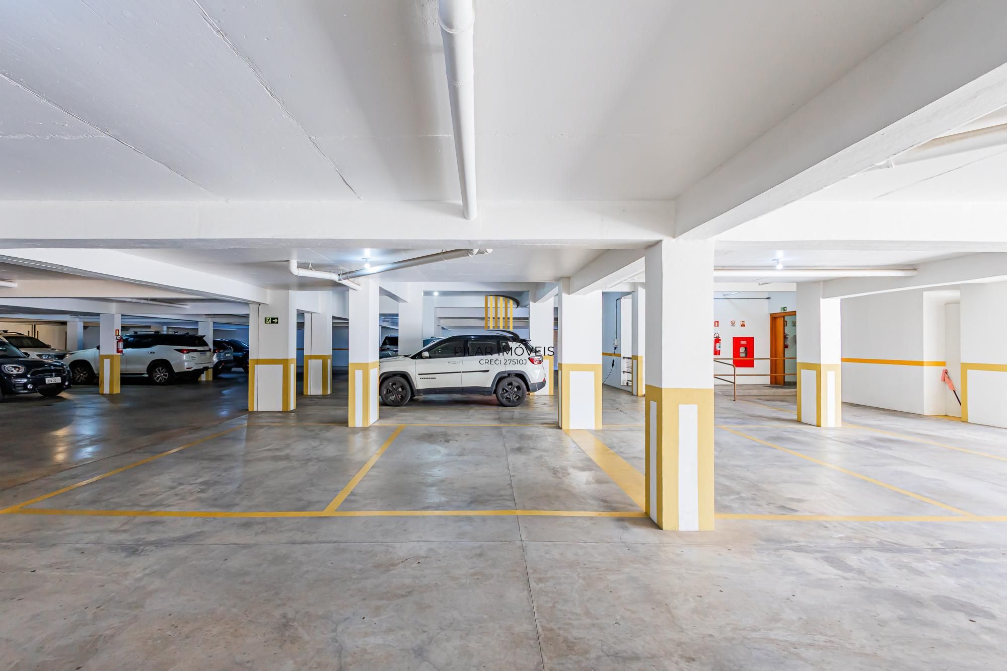 Espetacular apartamento 3 suítes 3 vagas com infra completa no Moinhos de Vento