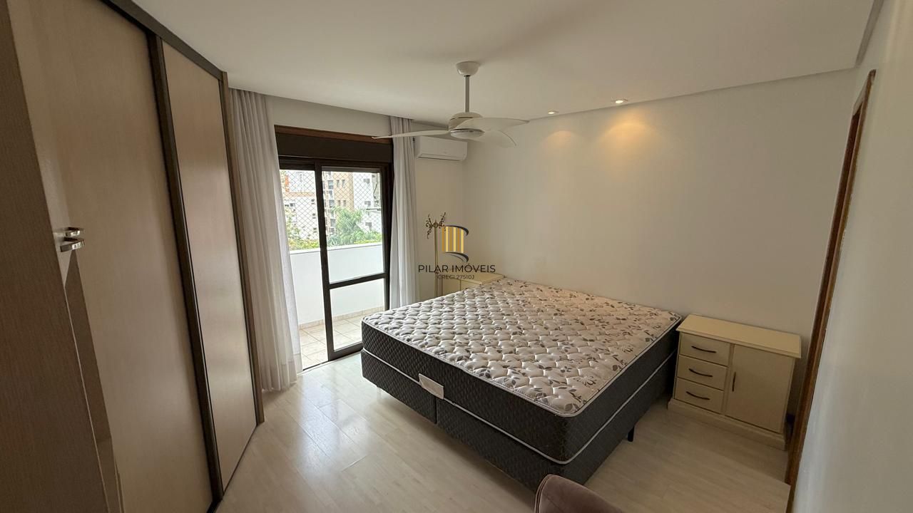 Apartamento a venda de 105 m2 2 dormitórios sendo 1 suíte e 2 vagas individuais no bairro Petrópolis.