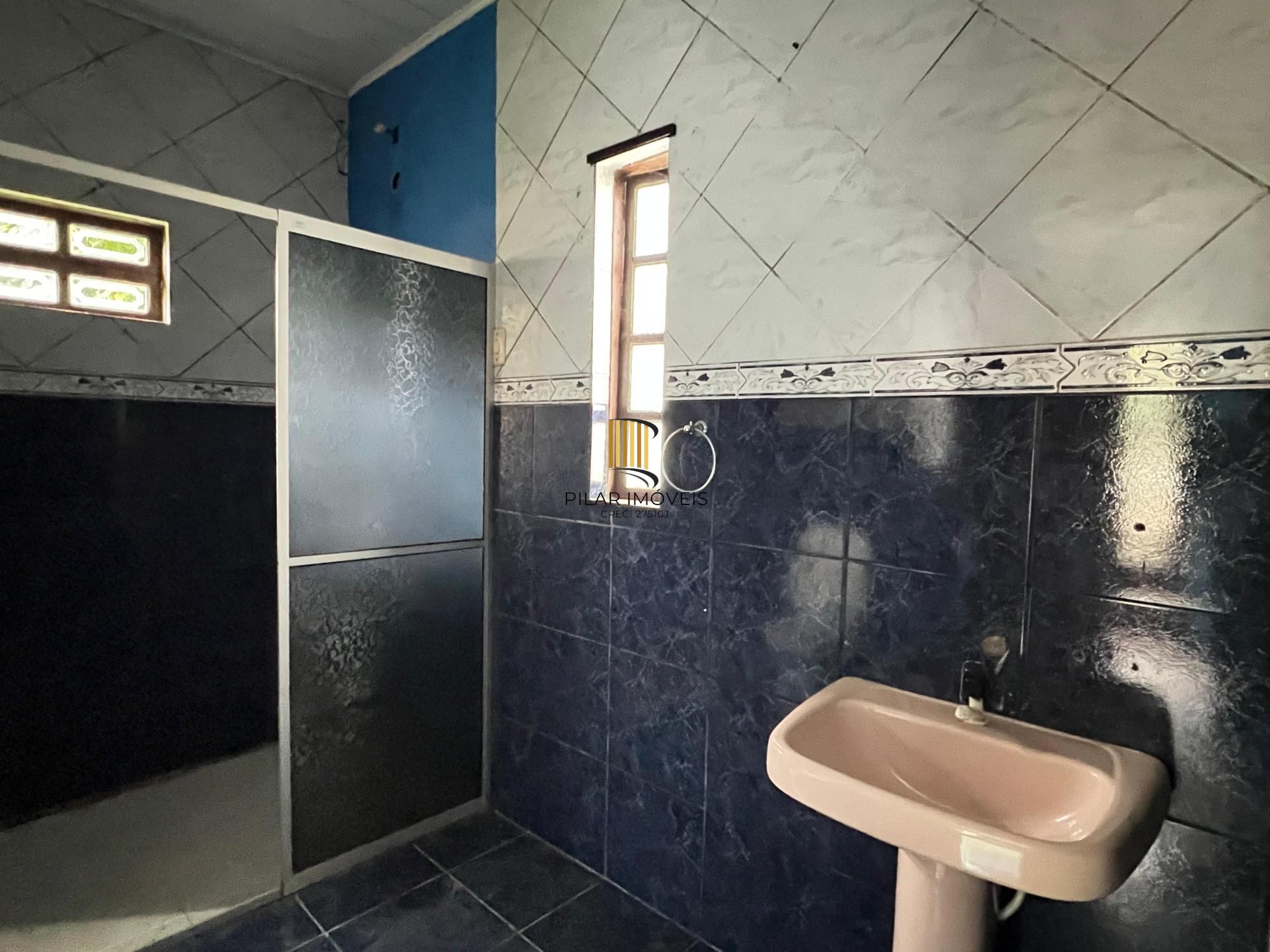 Chácara a venda com casa de 170 m2, terreno com 968 m2 em  Nova Santa Rita