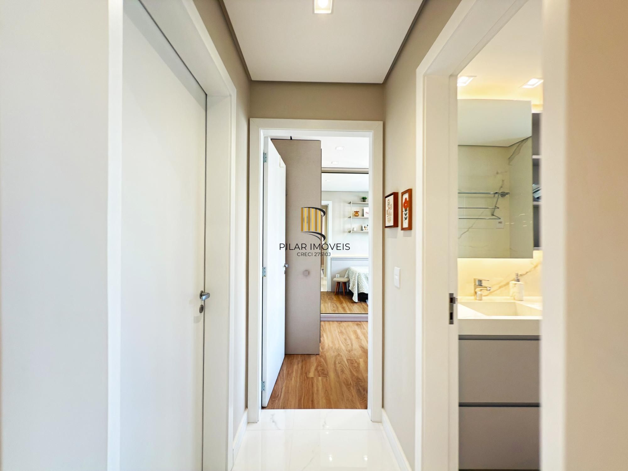 Porteira Fechada Belíssimo apartamento mobiliado e decorado 2 dorm 2 vagas c/piscina