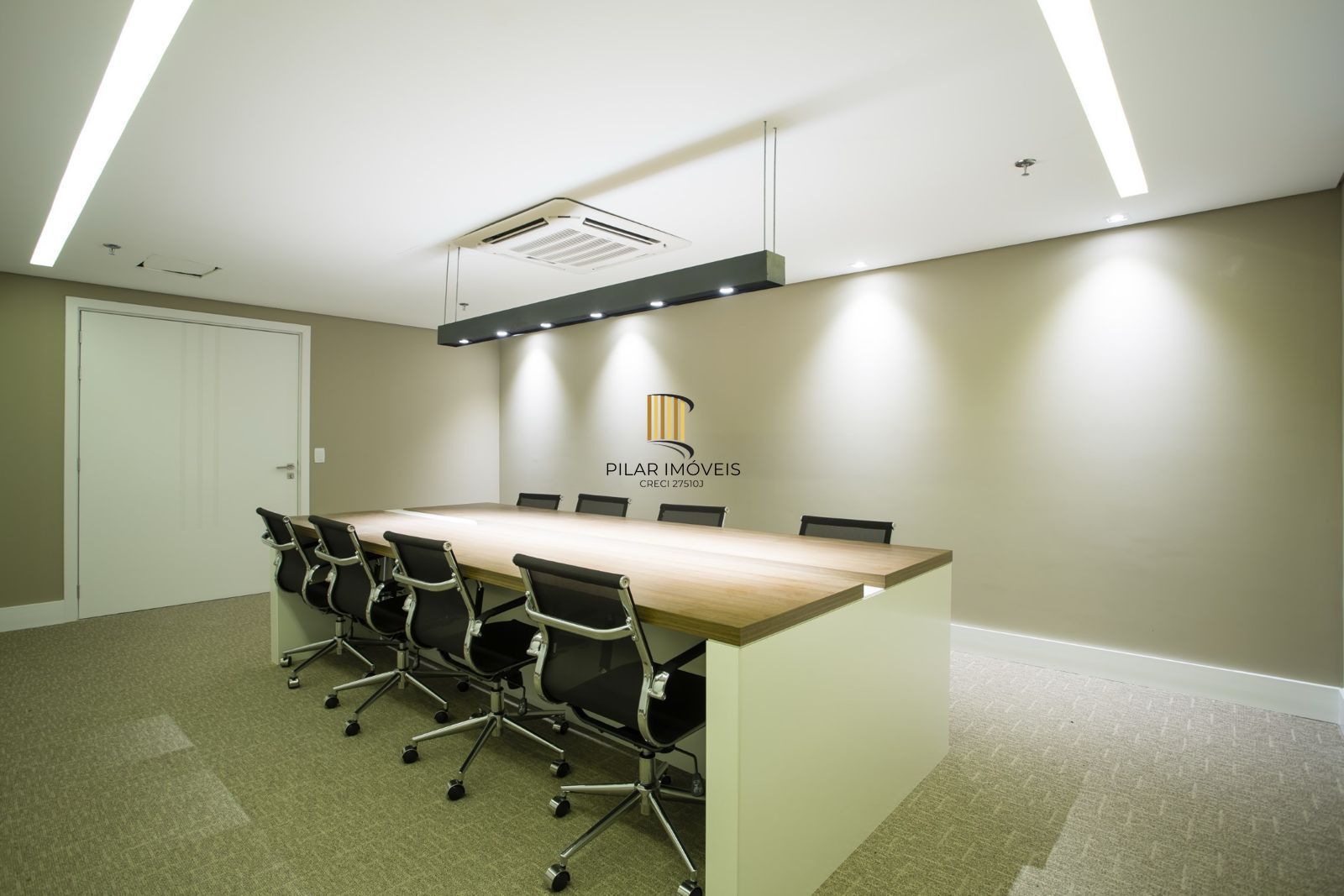 Sala comercial com 44 m2 a venda no Trend Nova Carlos Gomes.