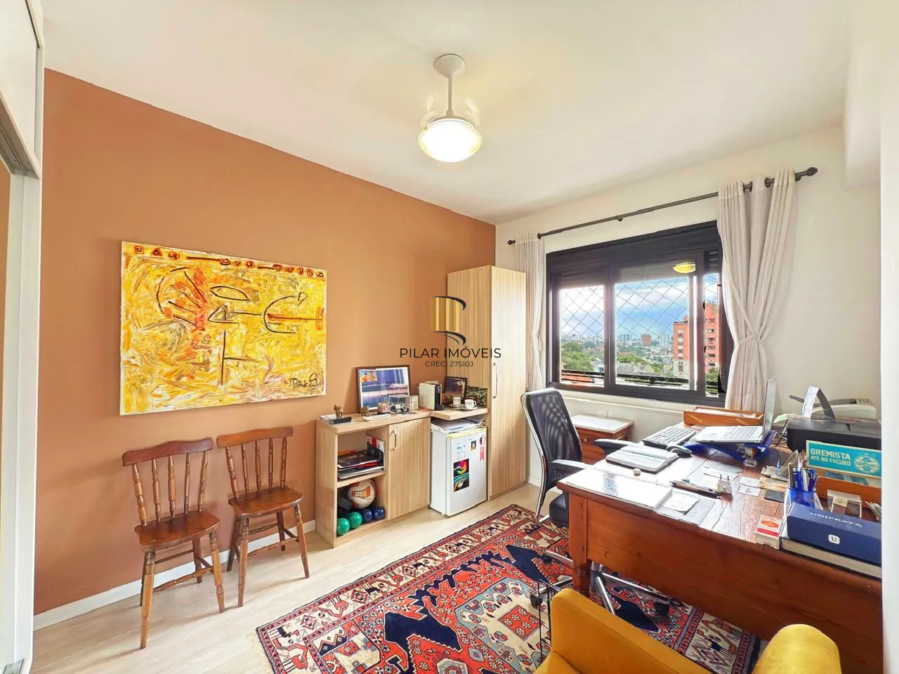 Apartamento de 3 suítes com 3 vagas, 136 m2 próximo ao Shopping Iguatemi.