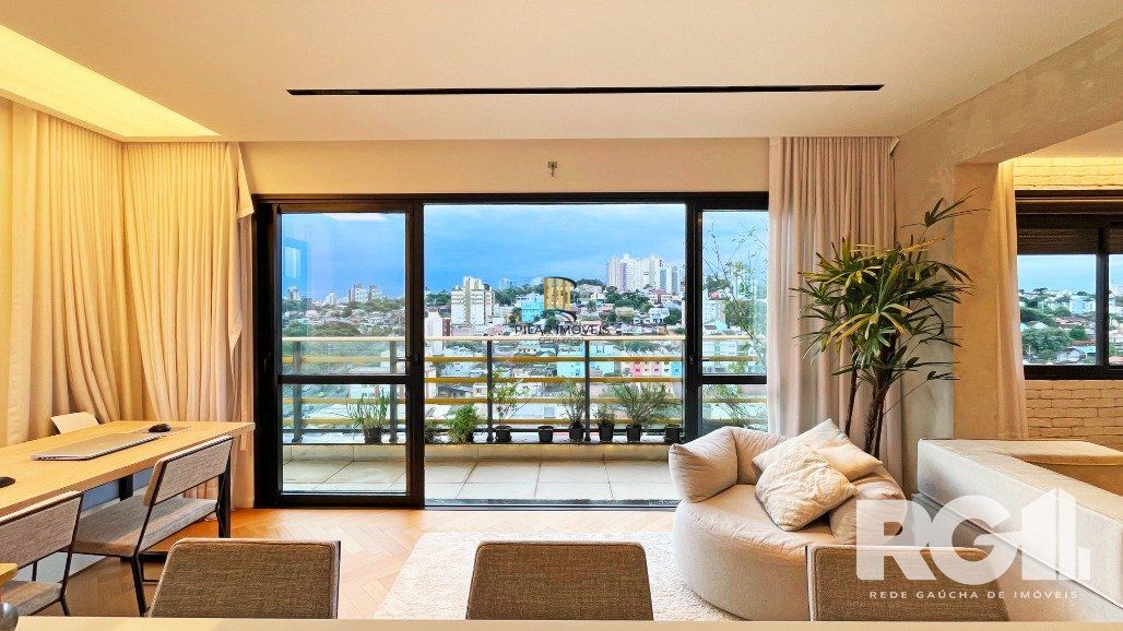 Apartamento de 72 m2 para alugar com 1 suíte, banheiro social com depósito e 2 vagas, finamente mobiliado e decorado.