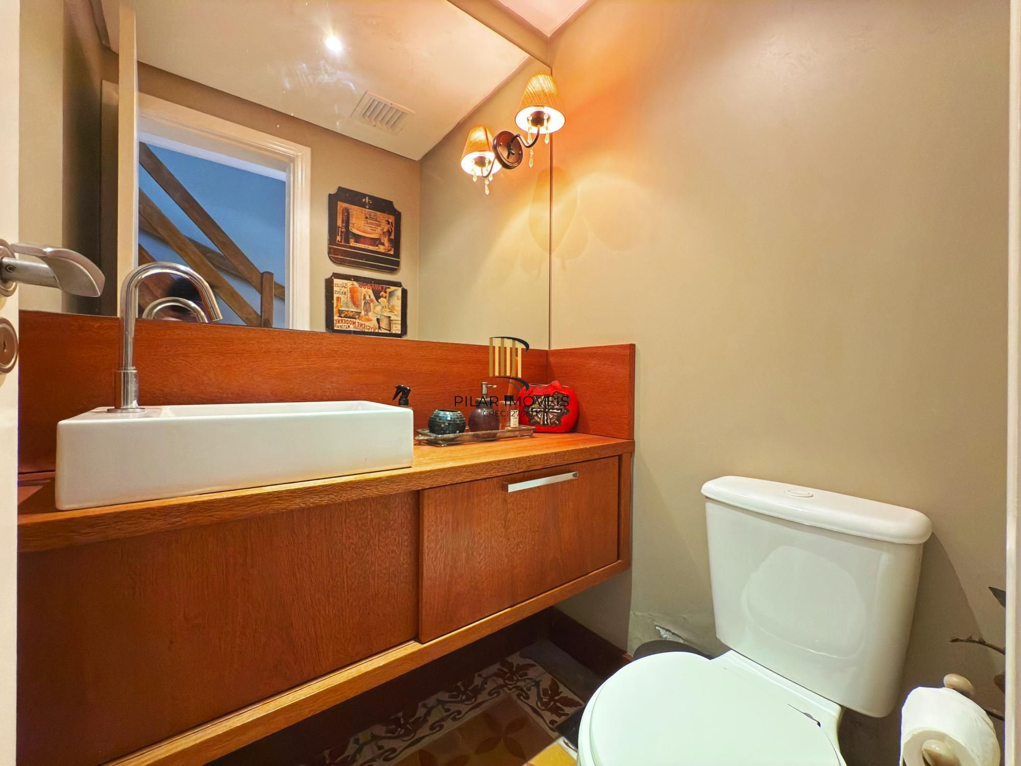 Casa lindíssima no Terra Mater à venda 3 dorm, Lareira e 2 vagas