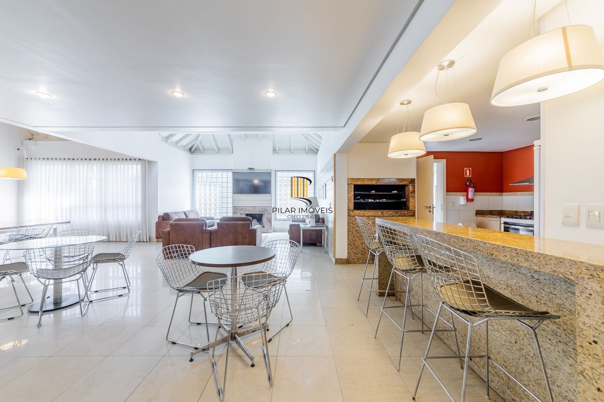 Casa lindíssima no Terra Mater à venda 3 dorm, Lareira e 2 vagas