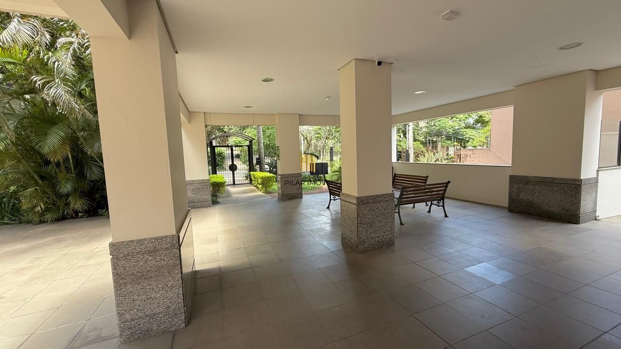 Apartamento a venda de 105 m2 2 dormitórios sendo 1 suíte e 2 vagas individuais no bairro Petrópolis.