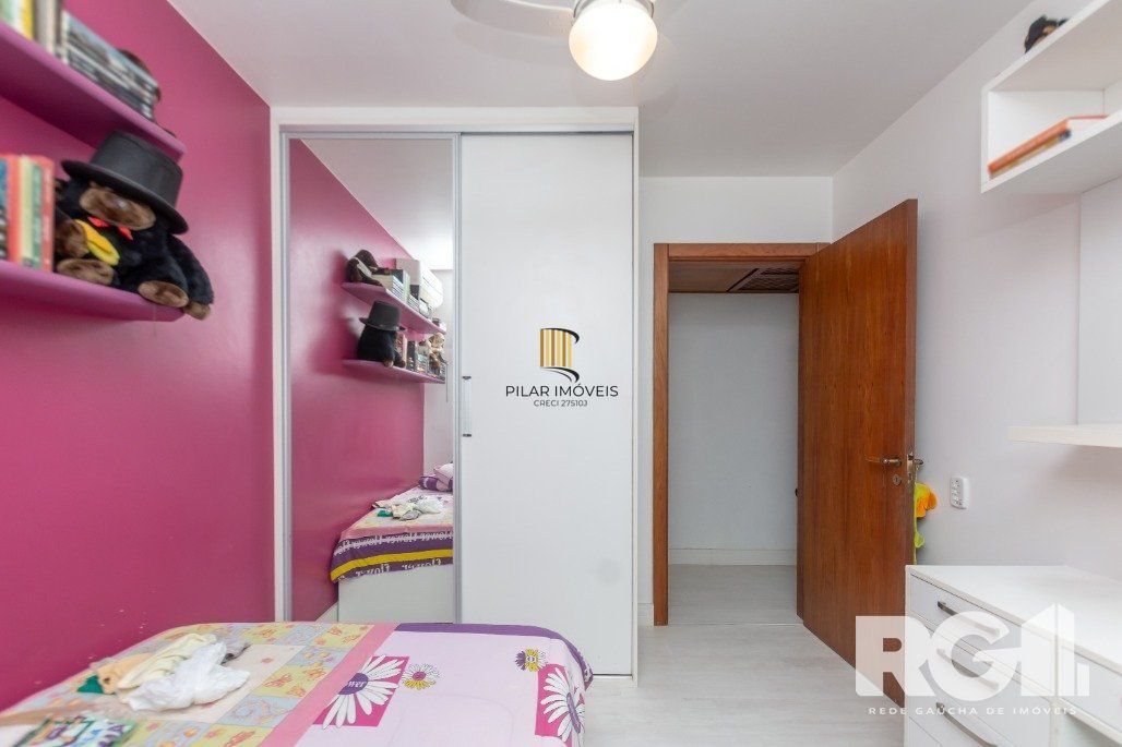 Apartamento Reformado! Com 3 dorm, sendo 1 suíte, 2 vagas na Rua Corte Real.