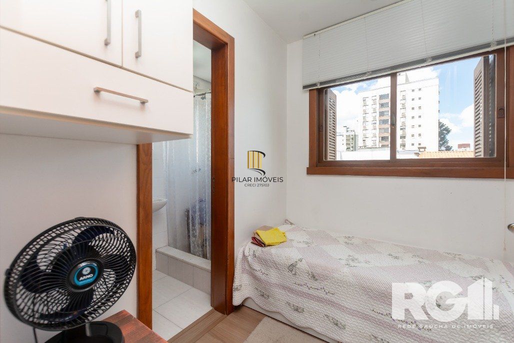 Apartamento Reformado! Com 3 dorm, sendo 1 suíte, 2 vagas na Rua Corte Real.