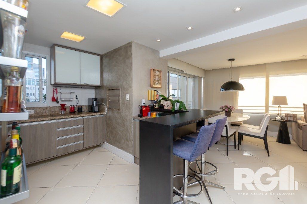 Apartamento 2 dormitórios no bairro Moinhos de Vento