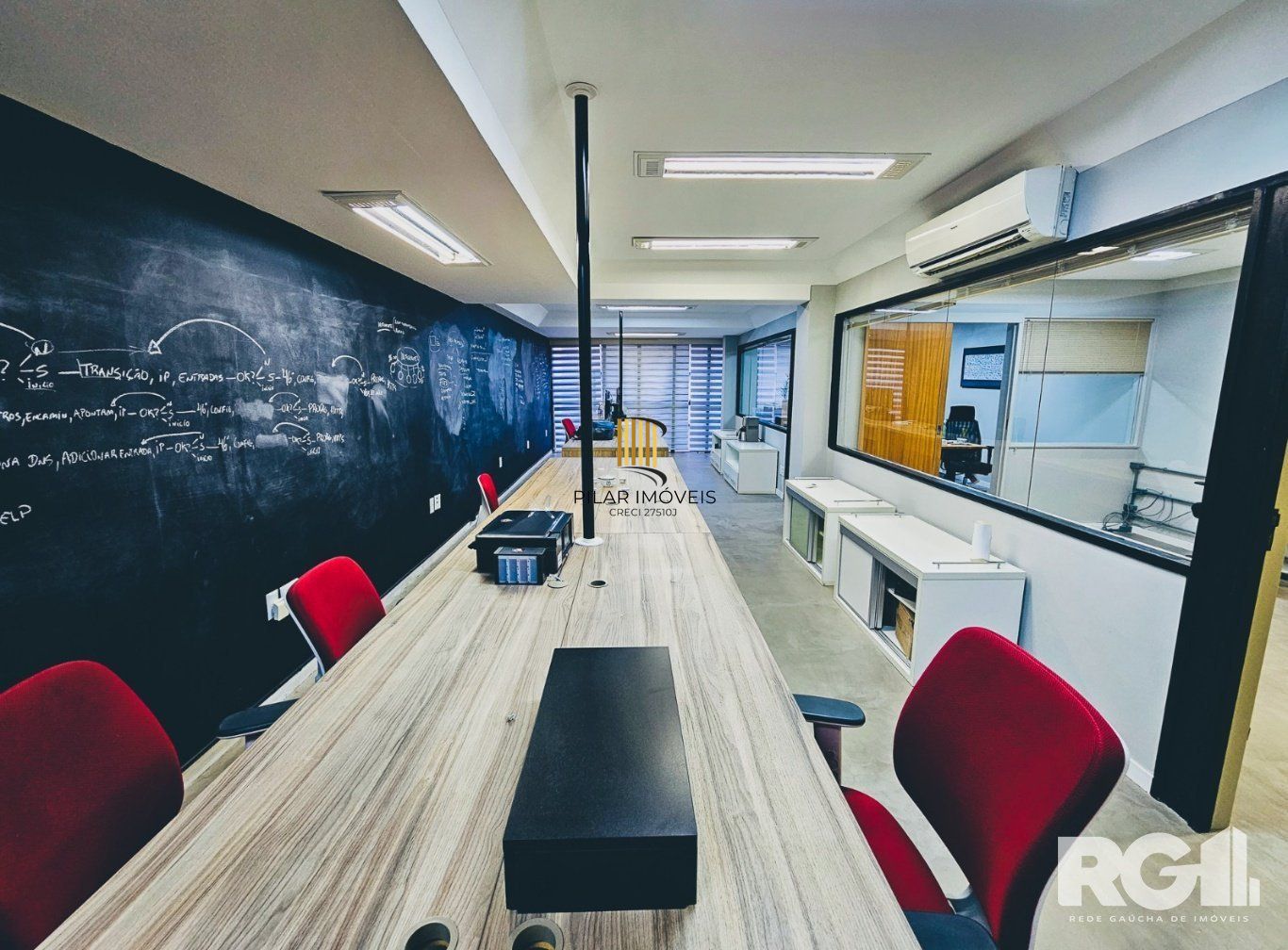EXCELENTE SALA COMERCIAL REFORMADA, COM 127M²! - Pilar Imóveis