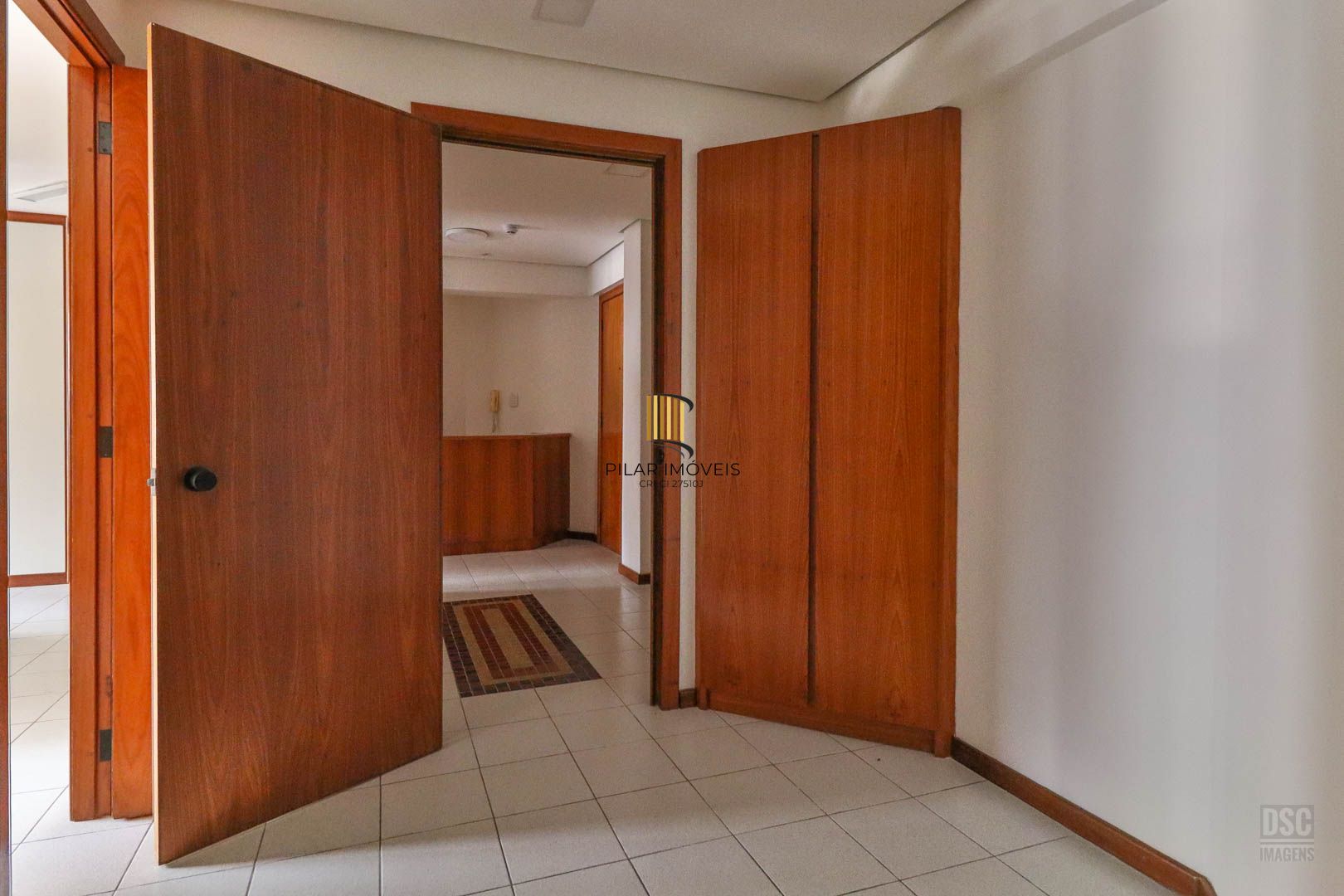 Sala comercial em um ponto excelente da Rua Padre Chagas.