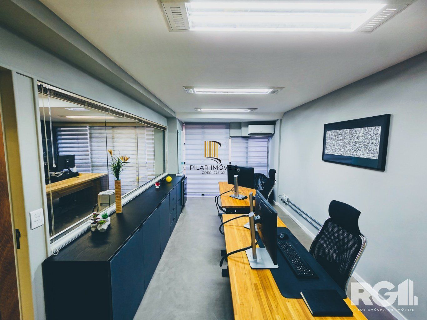 EXCELENTE SALA COMERCIAL REFORMADA, COM 127M²!