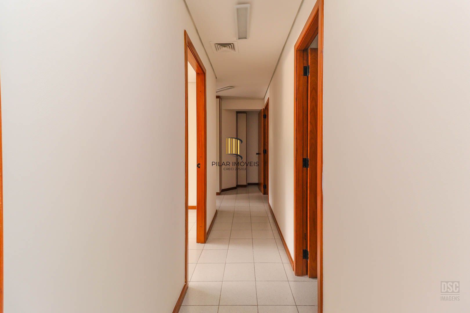 Sala comercial em um ponto excelente da Rua Padre Chagas.