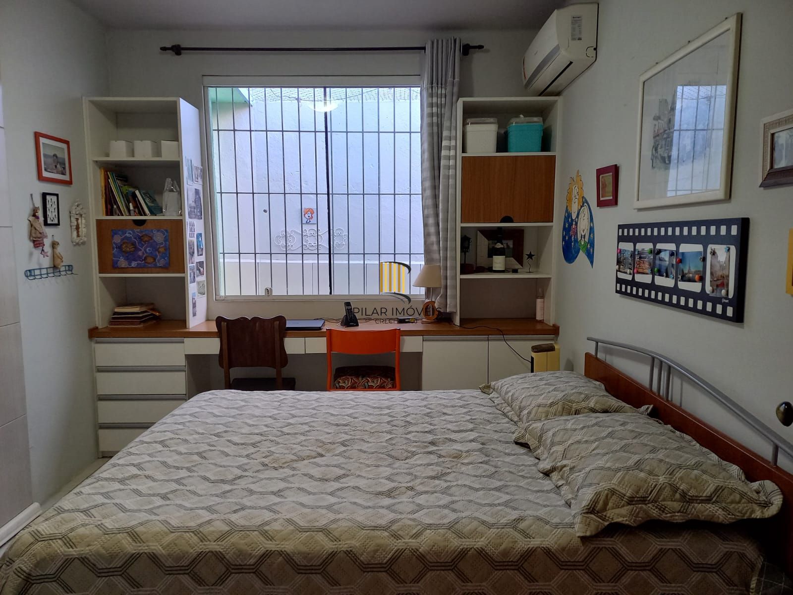Casa residencial aconchegante com ampla área da lazer com churrasqueira.