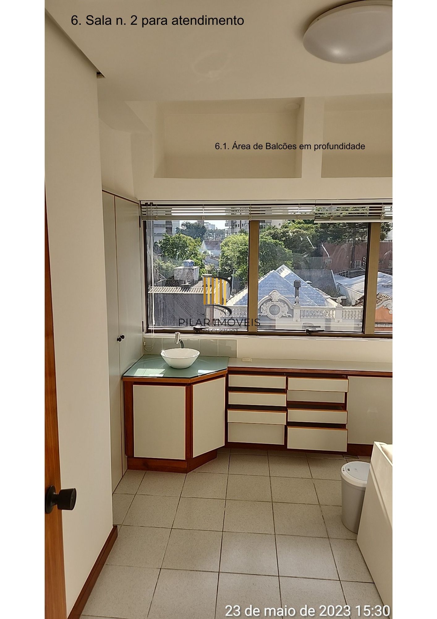 Sala comercial em um ponto excelente da Rua Padre Chagas.