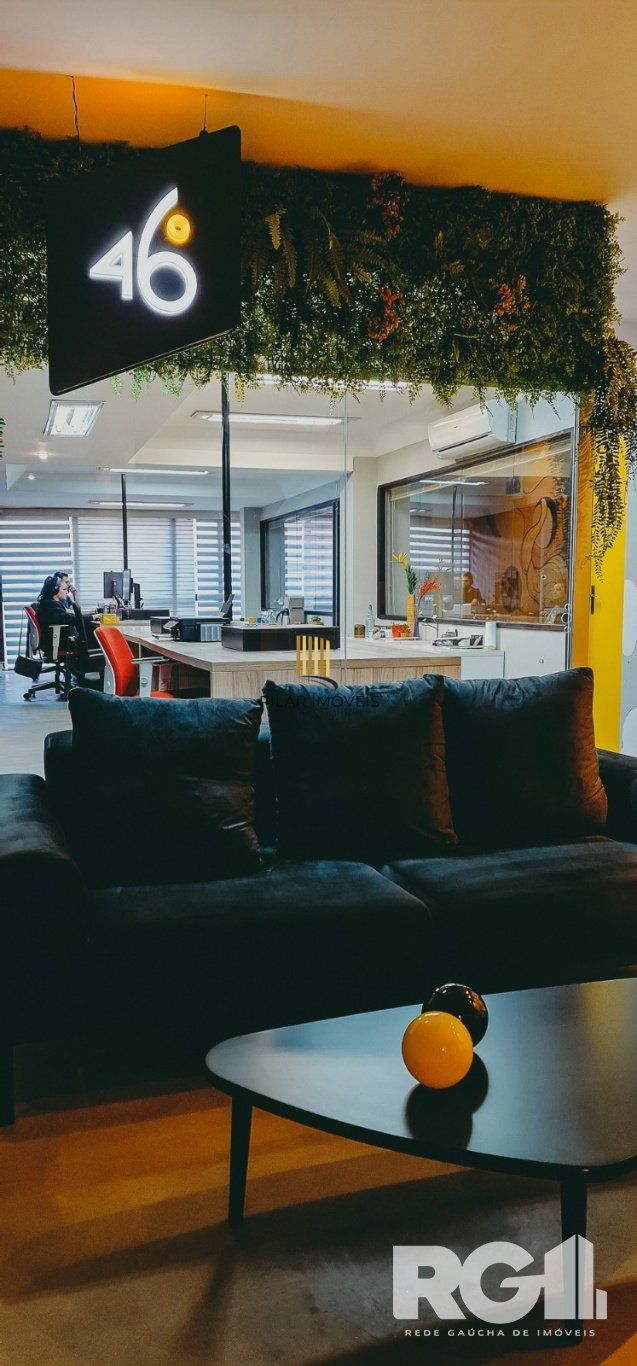 EXCELENTE SALA COMERCIAL REFORMADA, COM 127M²!