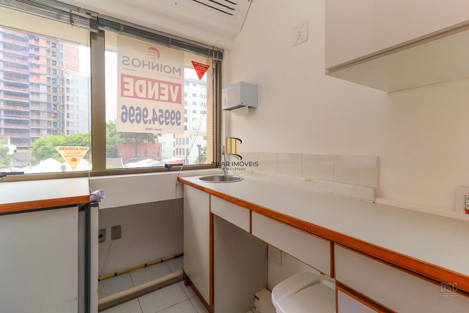 Sala comercial em um ponto excelente da Rua Padre Chagas.