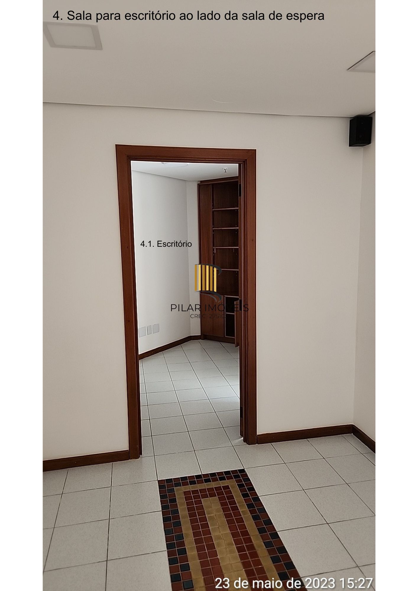 Sala comercial em um ponto excelente da Rua Padre Chagas.