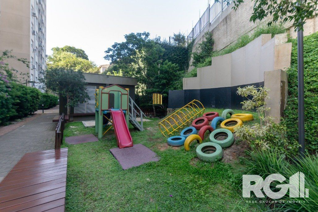 APARTAMENTO EM CONDOMÍNIO COM INFRA COMPLETA!!