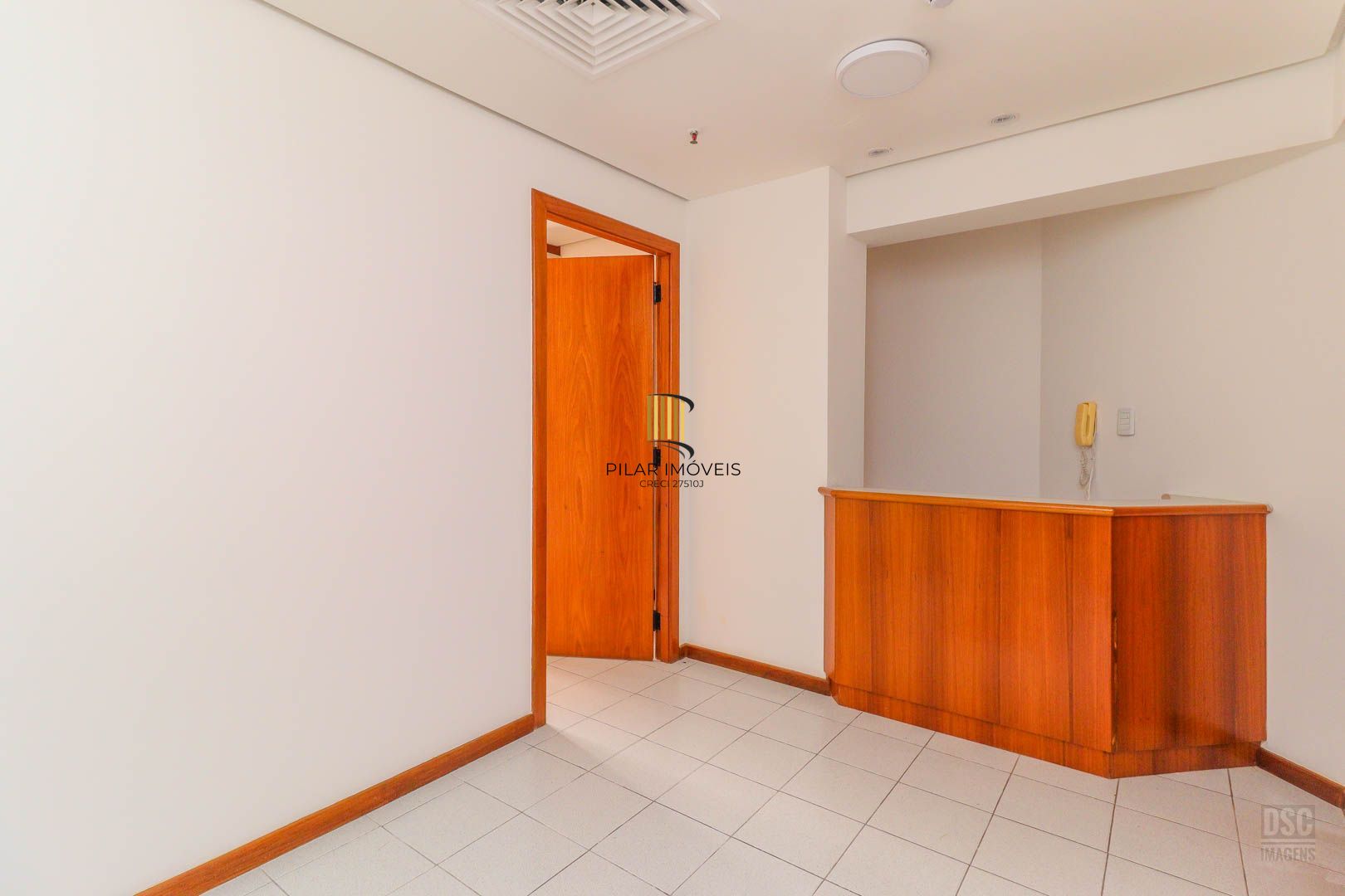 Sala comercial em um ponto excelente da Rua Padre Chagas.