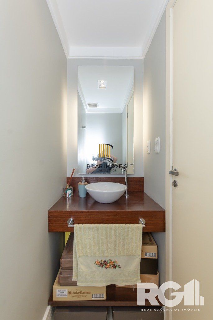 Apartamento 2 dormitórios no bairro Moinhos de Vento