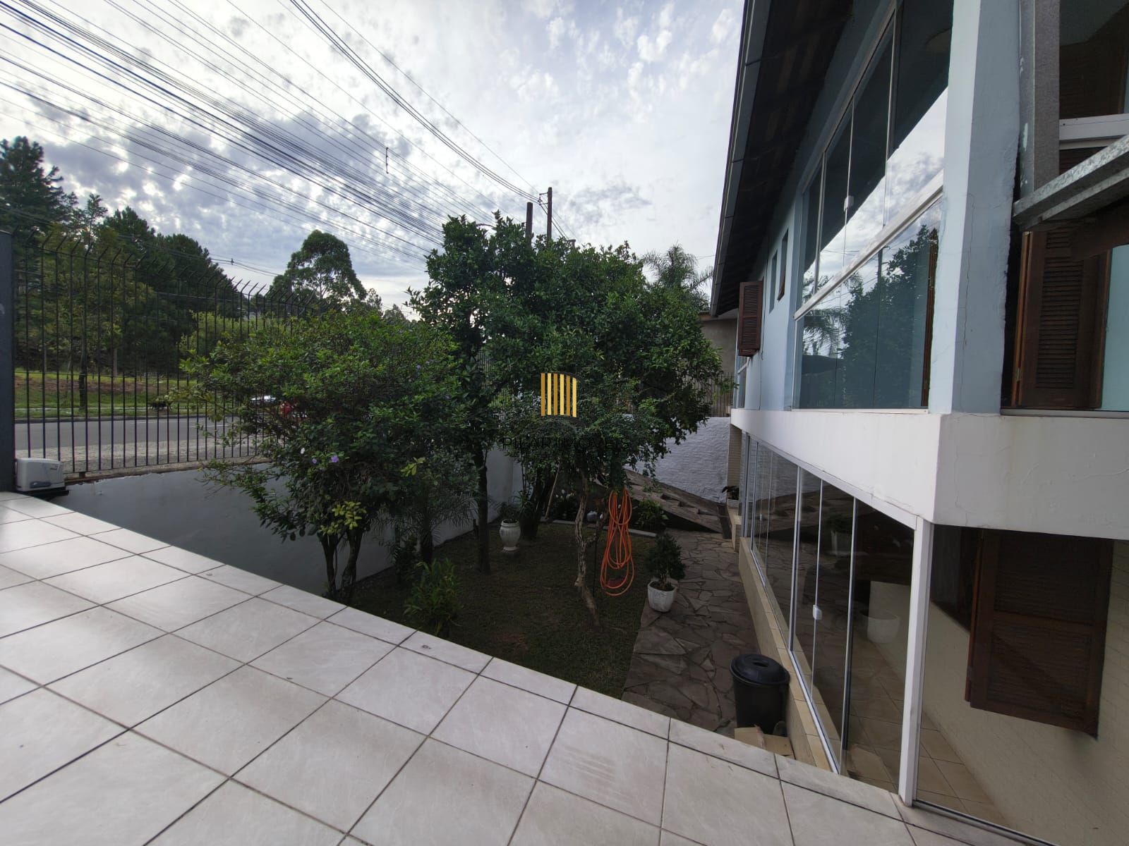 Casa a Venda Av Juca Batista - Porto Alegre/RS