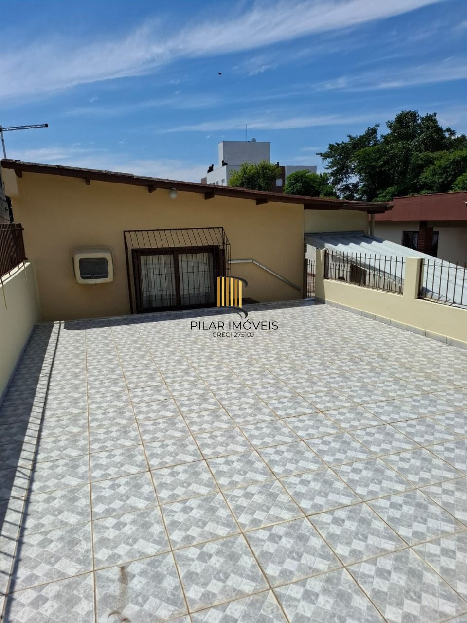 Casa 4 dormitórios no bairro Tristeza