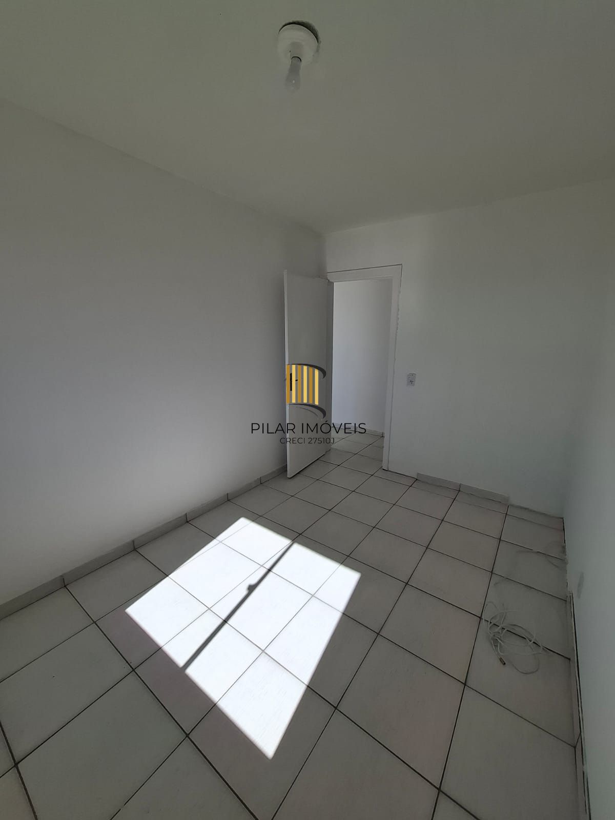 Apartamento 1 dormitório com Sacada Bairro Restinga - Financiado