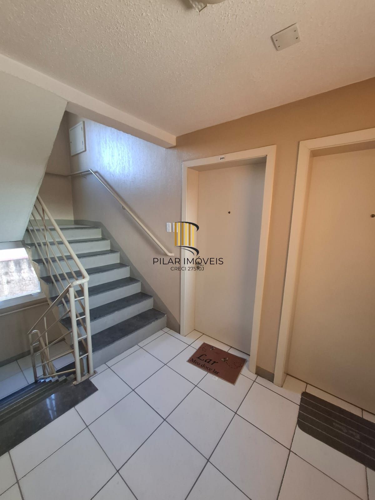 Apartamento à Venda no Residencial Firenze – 2 Dormitórios Semi Mobiliados