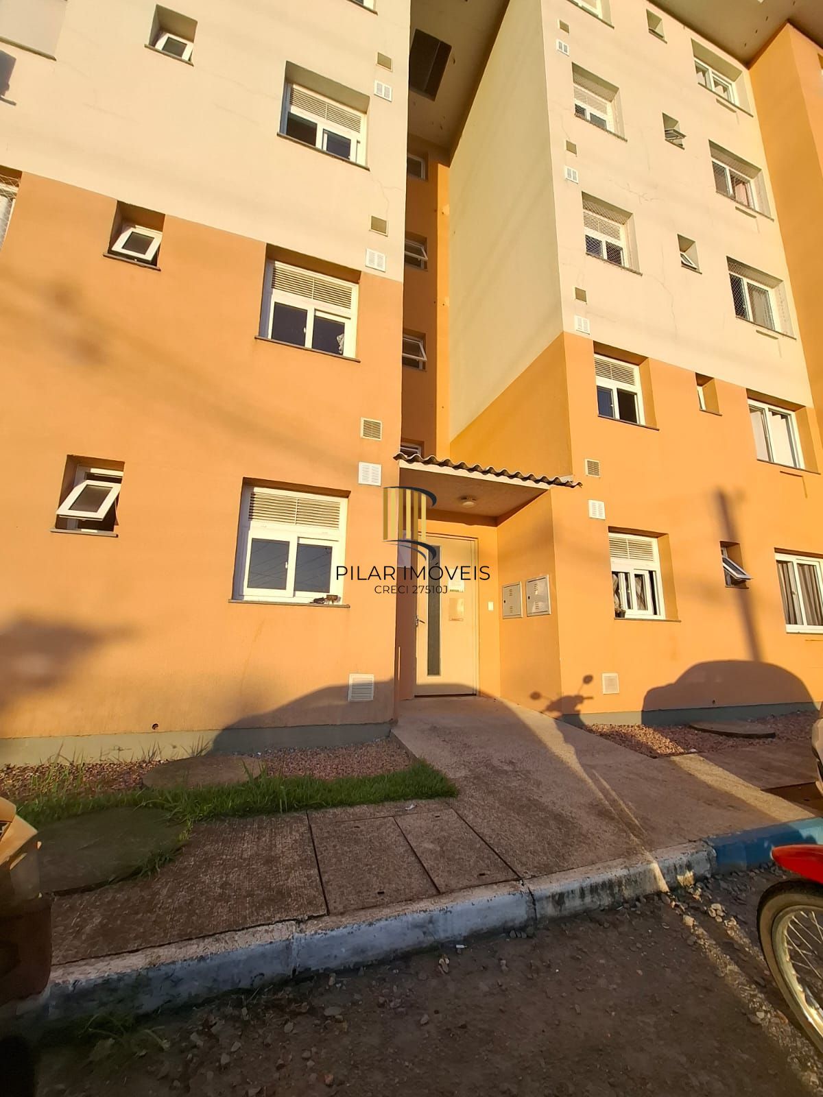 Apartamento à Venda no Residencial Firenze – 2 Dormitórios Semi Mobiliados