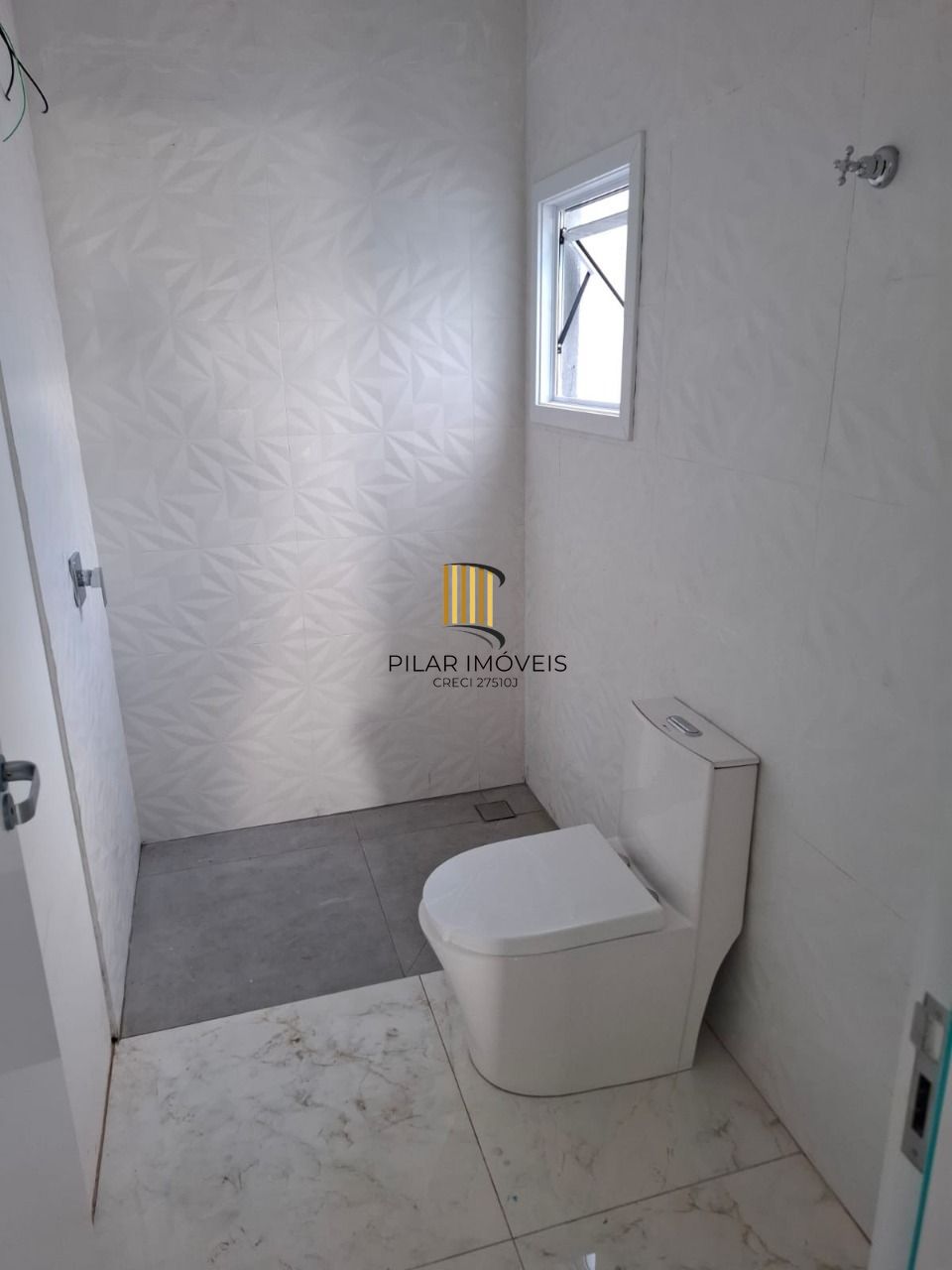 Casa 2 dormitórios no bairro Aberta dos Morros
