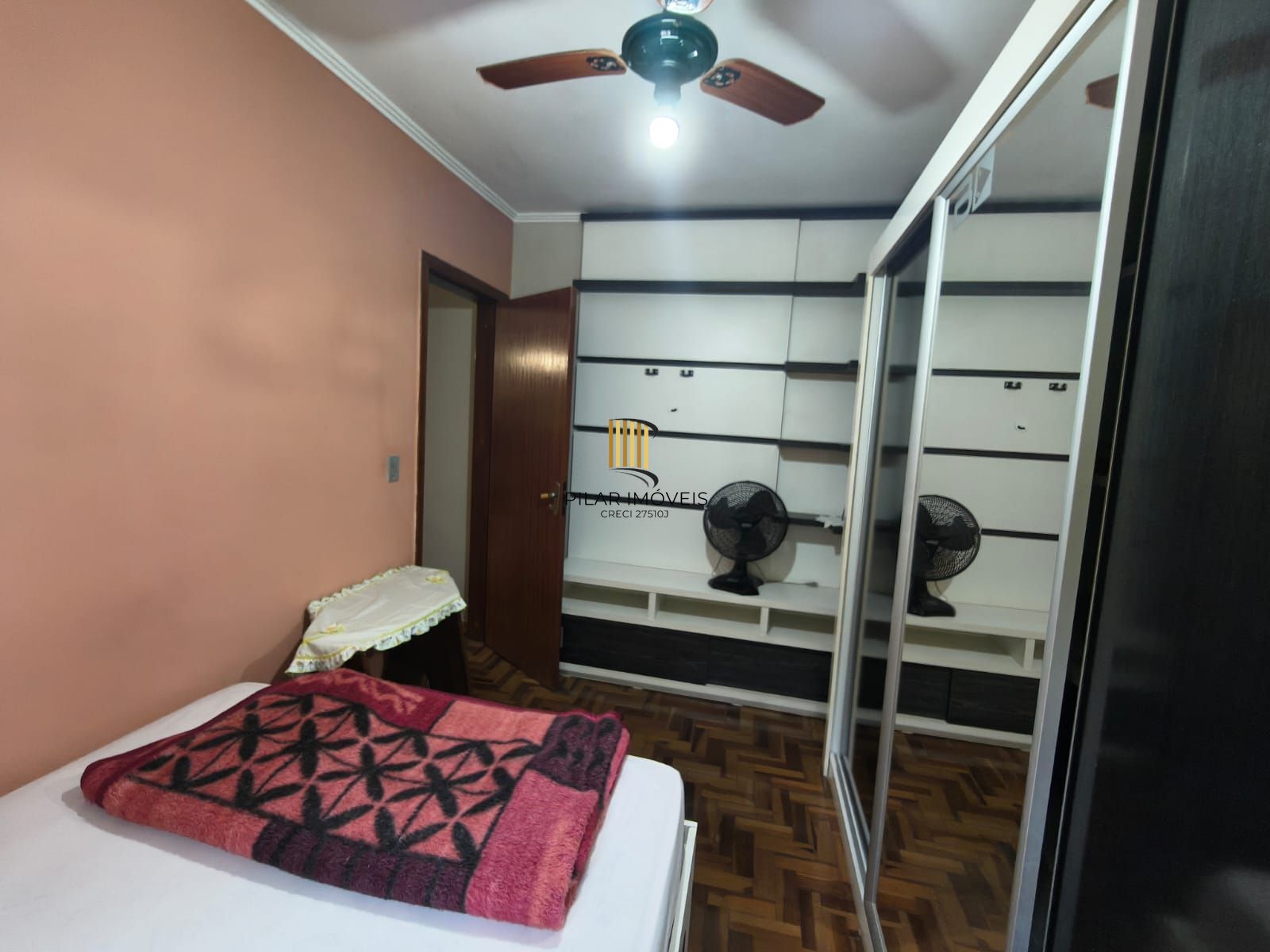 Casa a Venda Av Juca Batista - Porto Alegre/RS