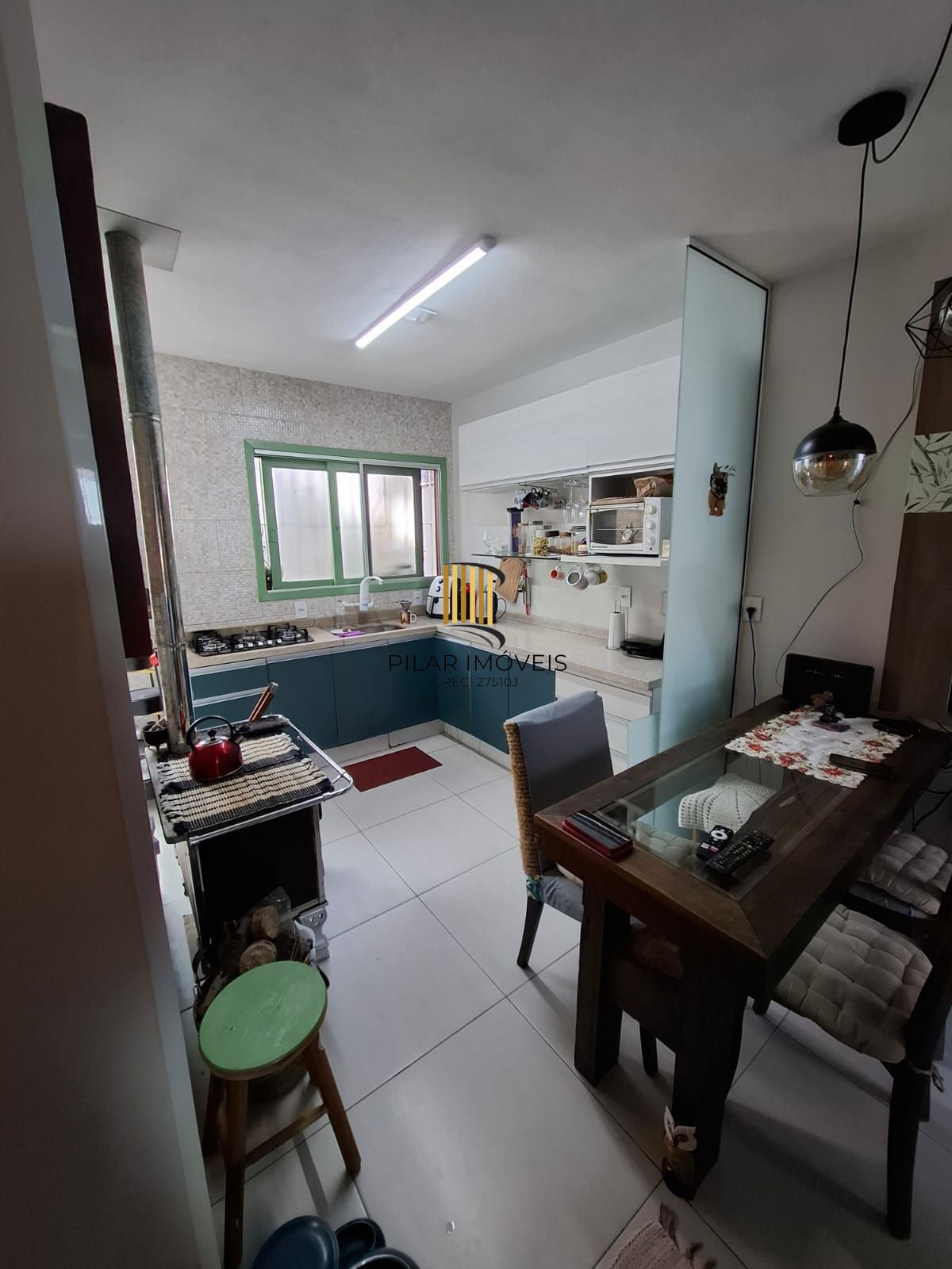 Casa de 1 Dormitório dentro de condomínio fechado no bairro Guáruja.