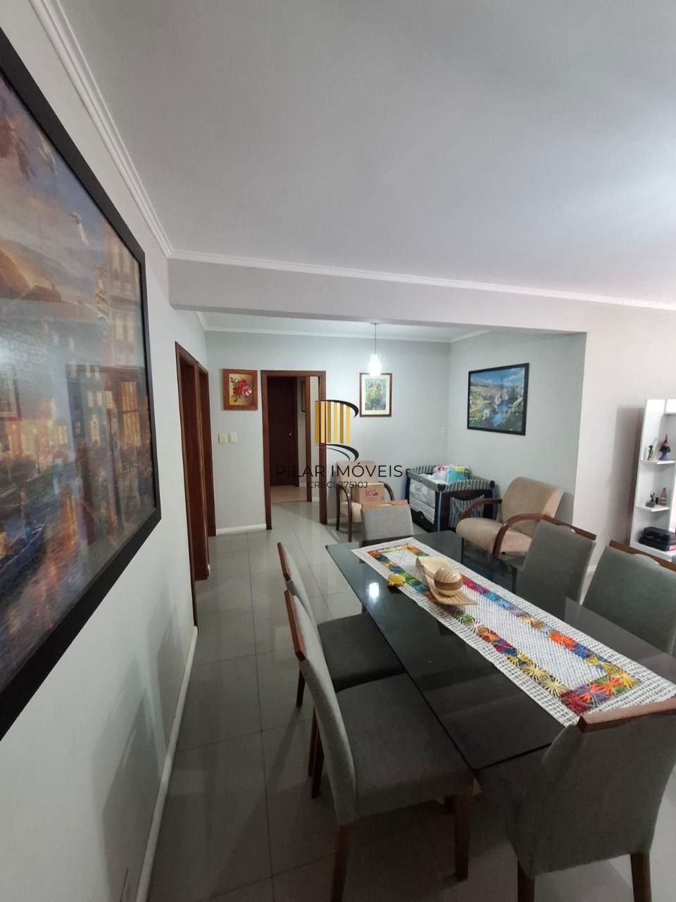Casa 4 dormitórios no bairro Vila Nova