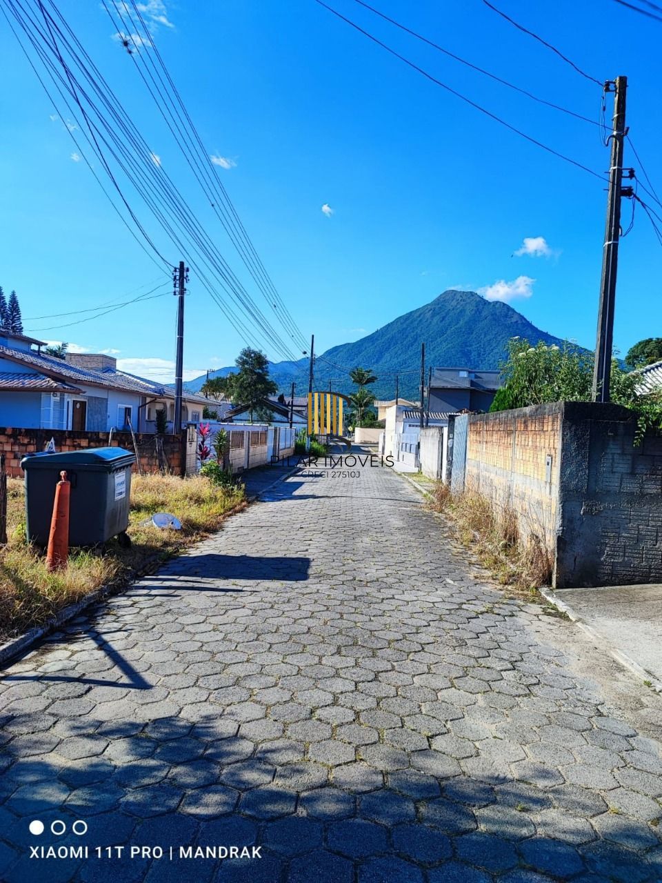 Terreno no bairro Aririú da Formiga