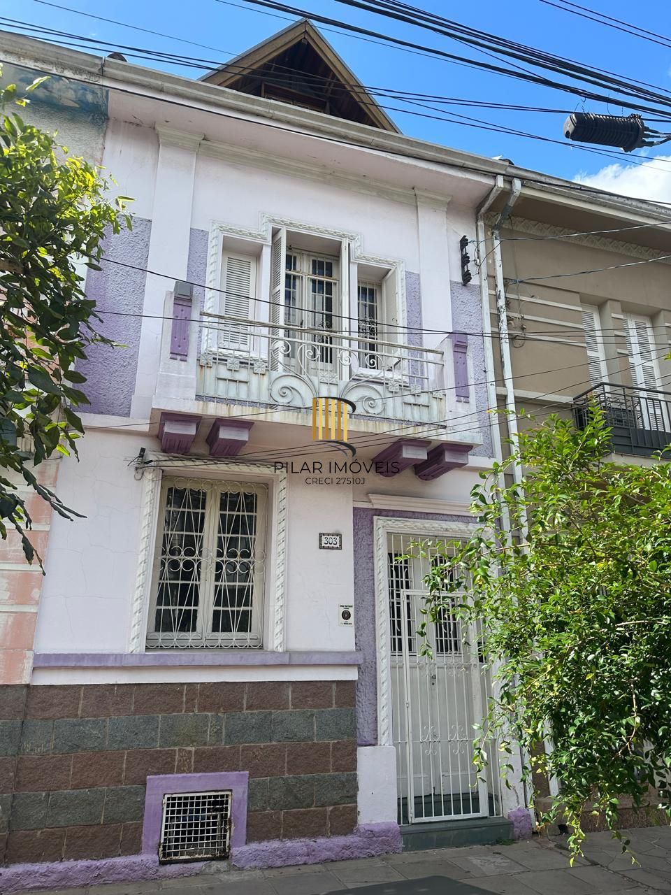 Sobrado bairro Floresta - Porto Alegre/RS - Pilar Imóveis