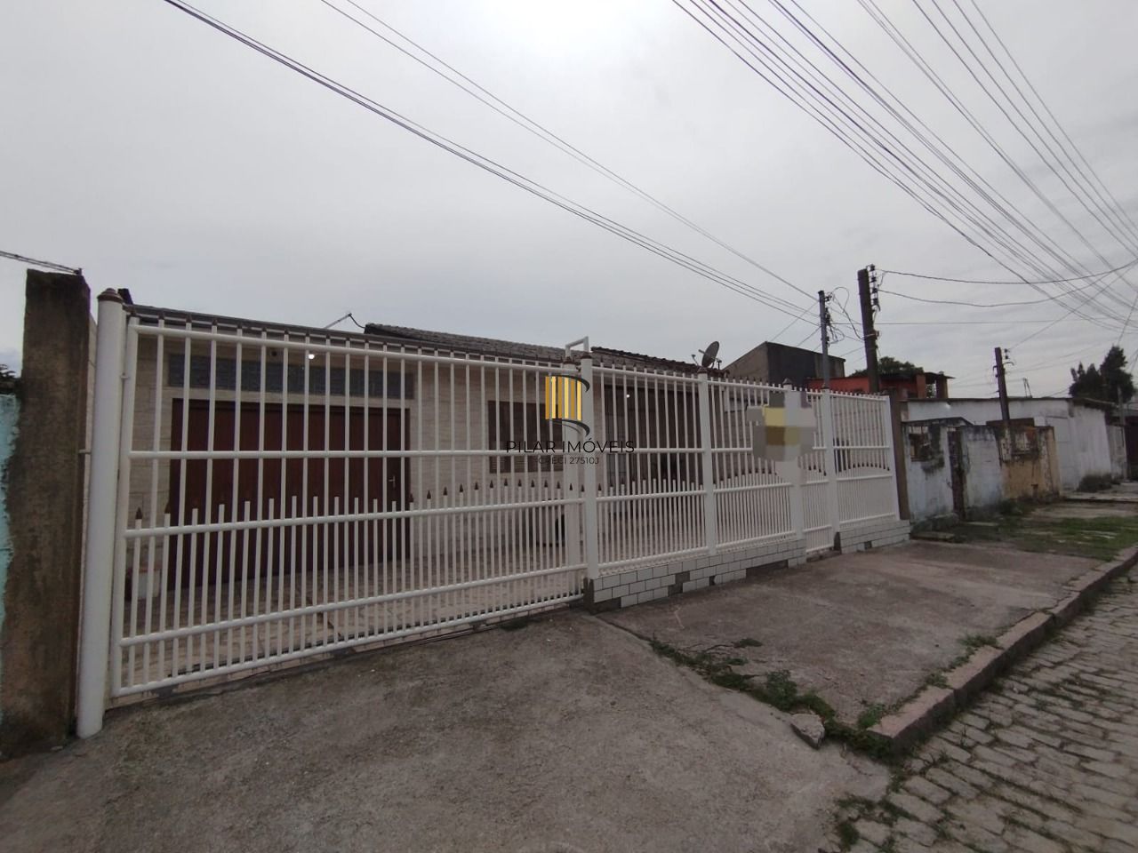 Casa 2 Dormitório(s) Bairro Restinga
