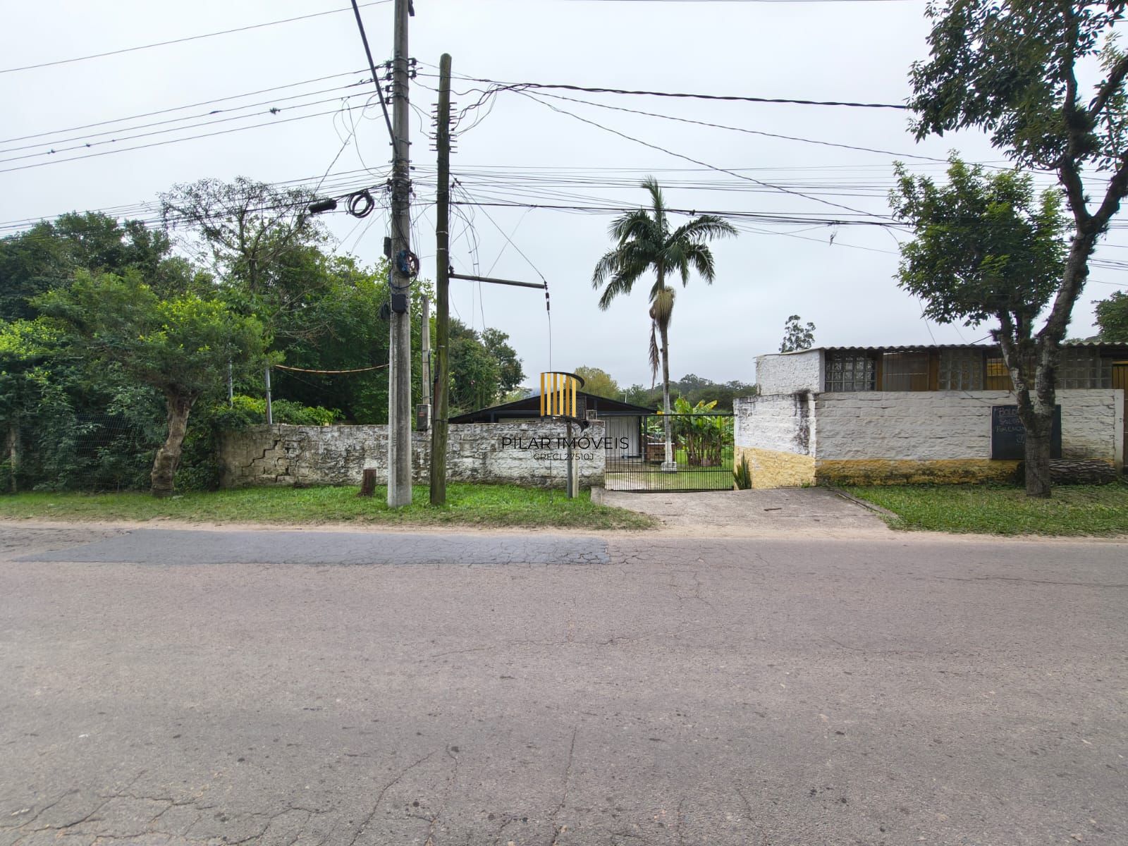 Terreno medindo 1.296m² no bairro Ponta Grossa - Porto Alegre/RS