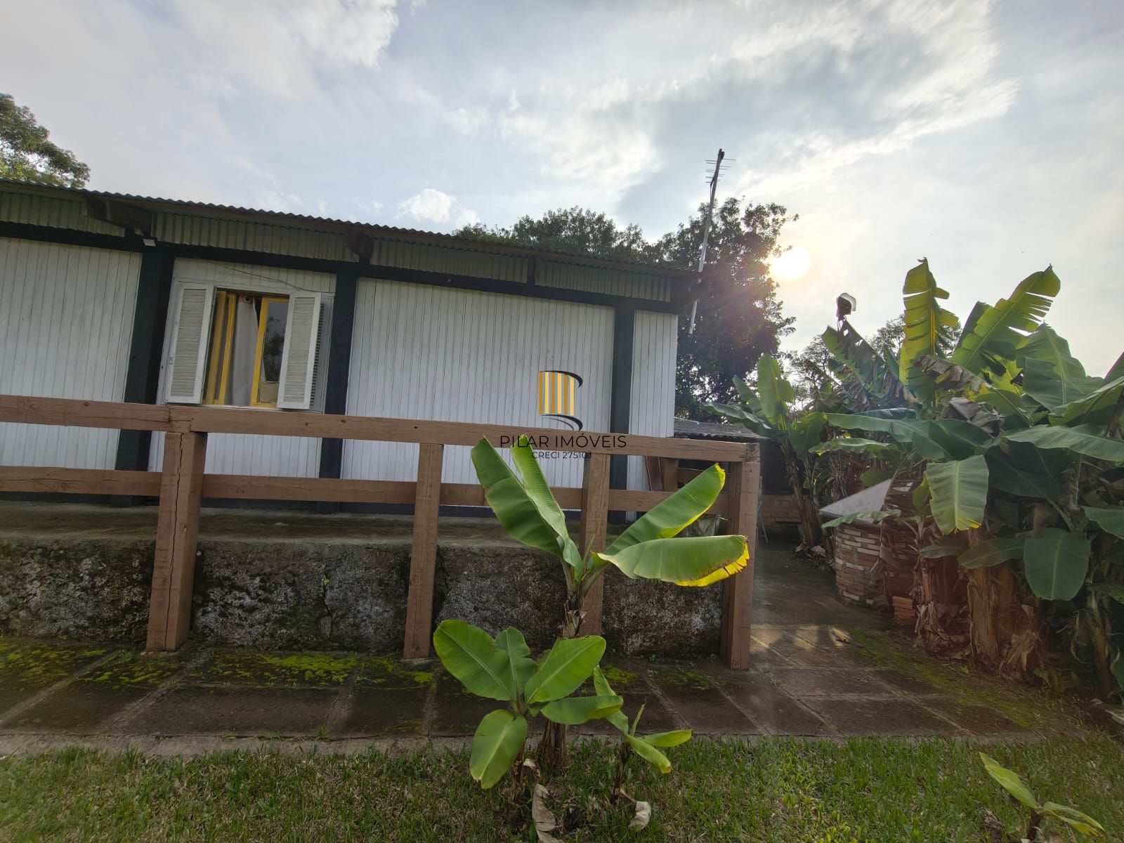 Terreno medindo 1.296m² no bairro Ponta Grossa - Porto Alegre/RS