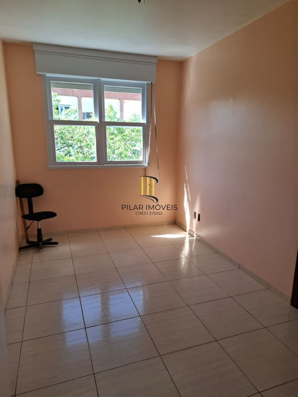 Apartamento Bairro Camaquã 2 dormitórios
