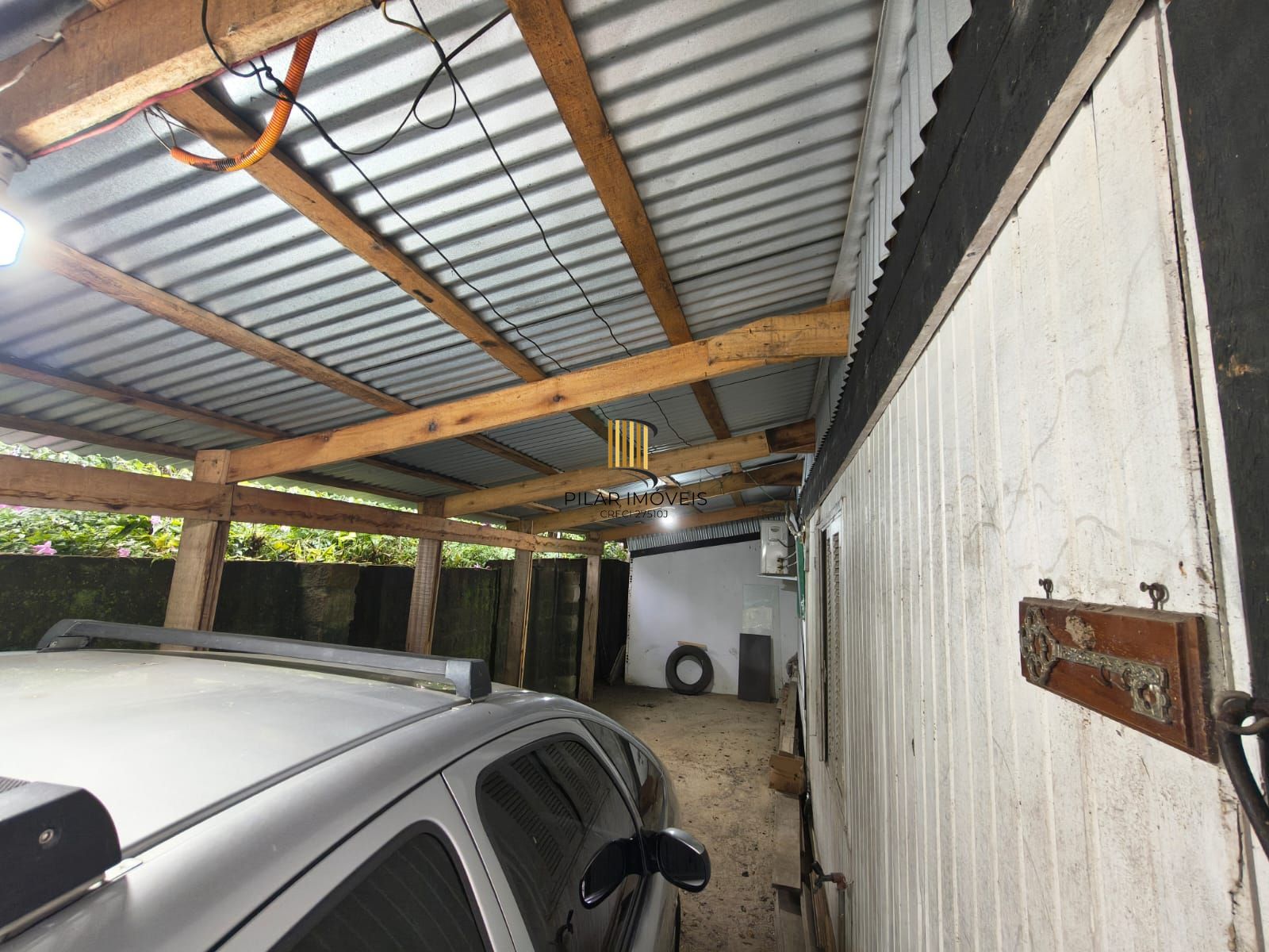 Terreno medindo 1.296m² no bairro Ponta Grossa - Porto Alegre/RS