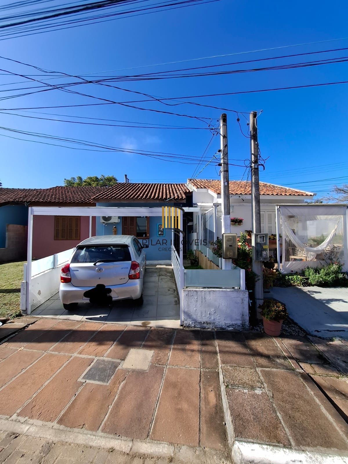 Casa de 1 Dormitório dentro de condomínio fechado no bairro Guáruja.