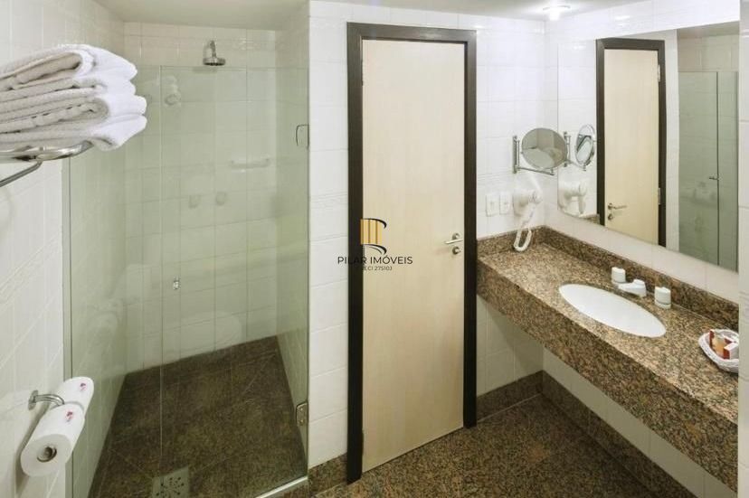 Flat 1 dormitório no bairro Centro
