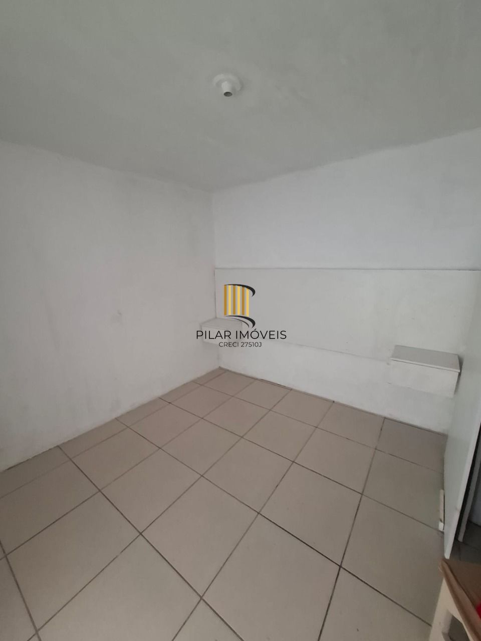 Casa 2 dormitórios no bairro Vila Nova