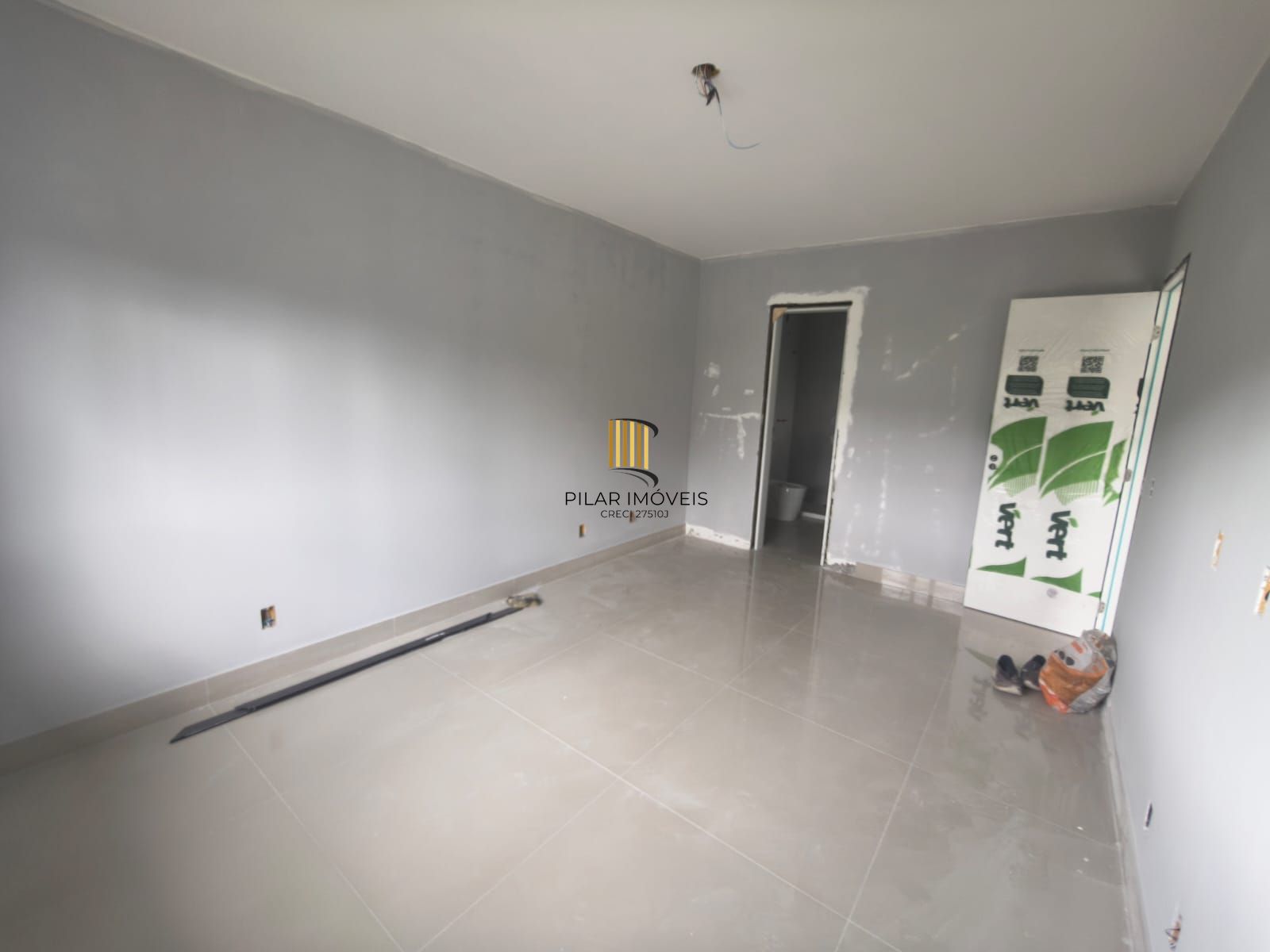 Casa 3 Dorm com Pé Direito Alto e 2 Vagas | Zona Sul POA