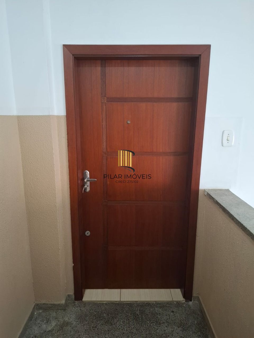Apartamento Bairro Camaquã 2 dormitórios